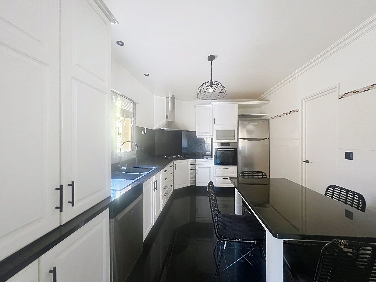 Maison à vendre, 127m², Suresnes