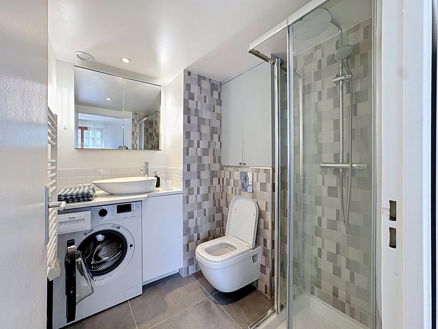 Appartement à louer, 28m², Suresnes