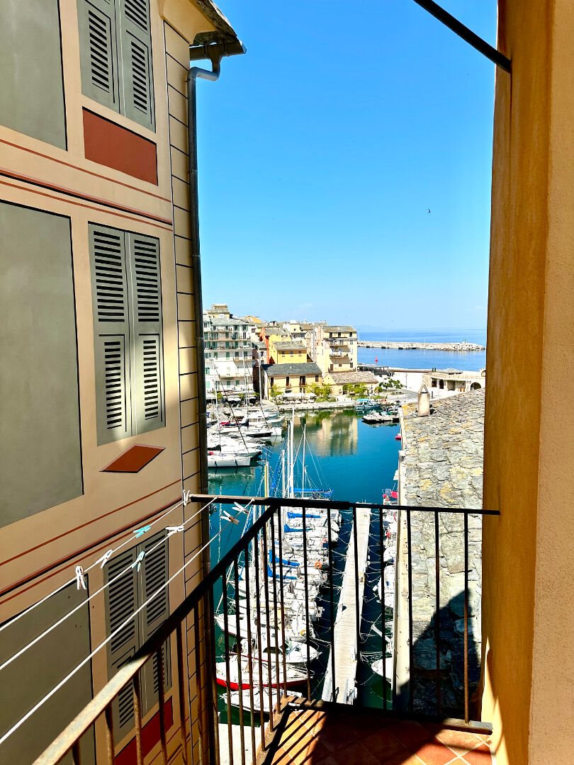 Appartement à louer, 91m², Bastia
