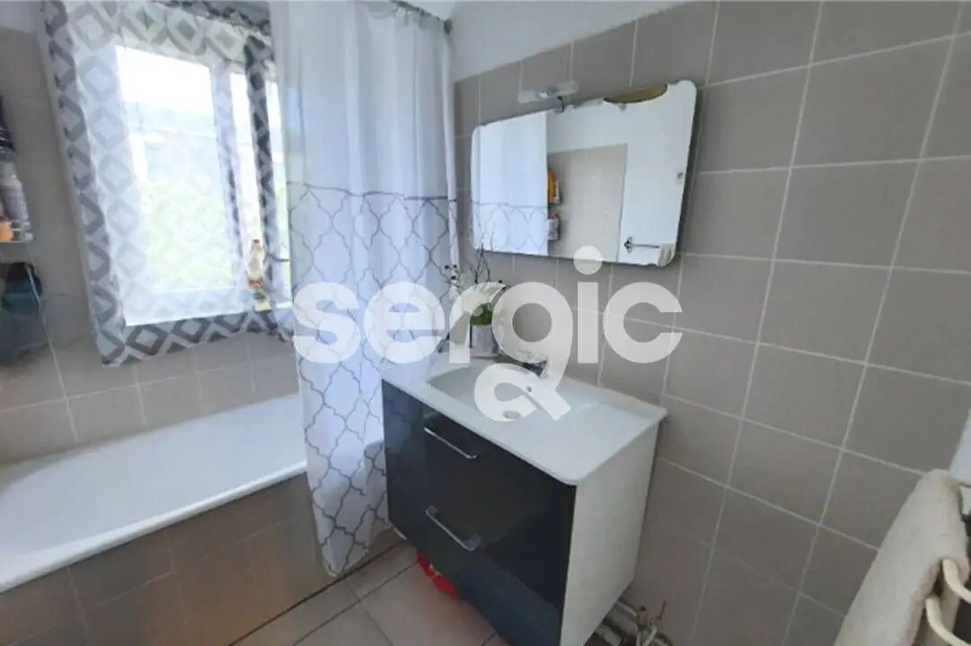 Appartement à vendre, 58m², Saint-Jean-de-la-Ruelle