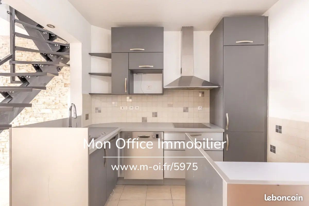 Appartement à vendre, 64m², Rousset