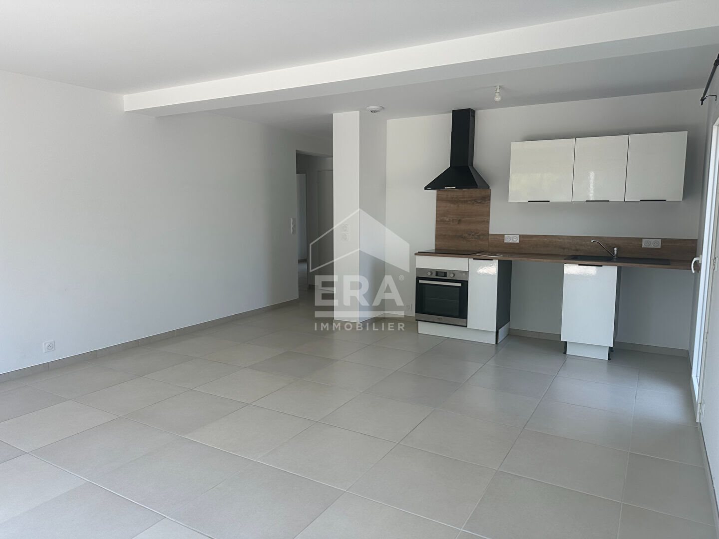 Appartement à louer, 70m², Volx