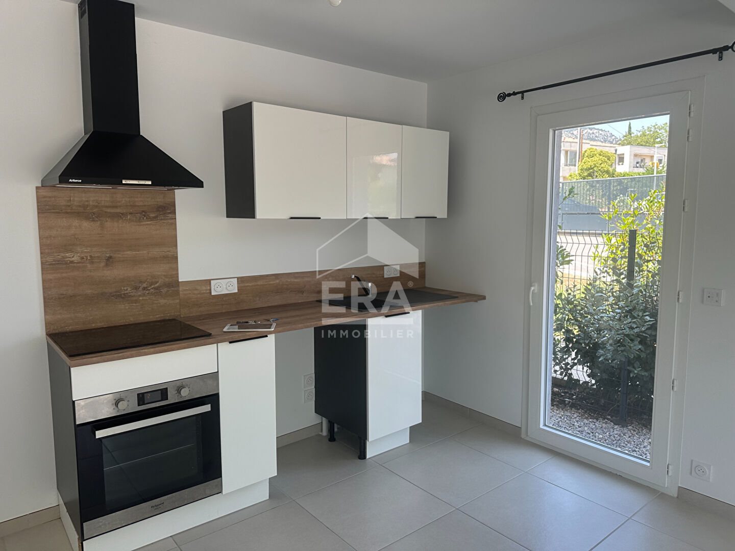 Appartement à louer, 70m², Volx