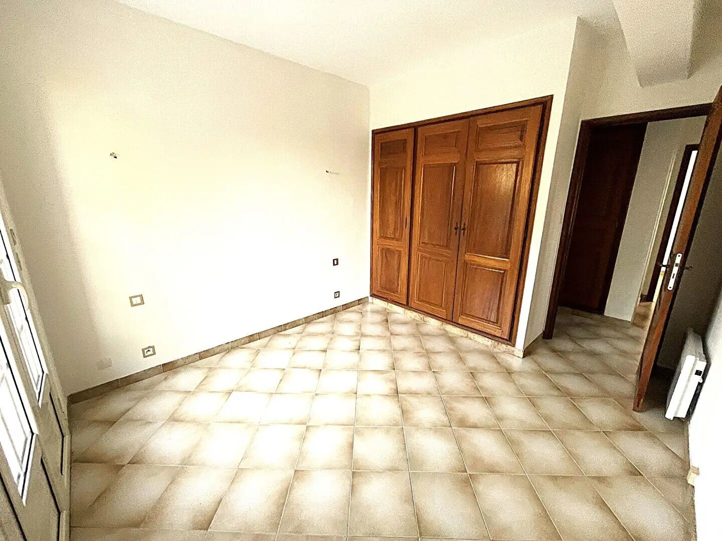 Appartement à louer, 135m², Borgo