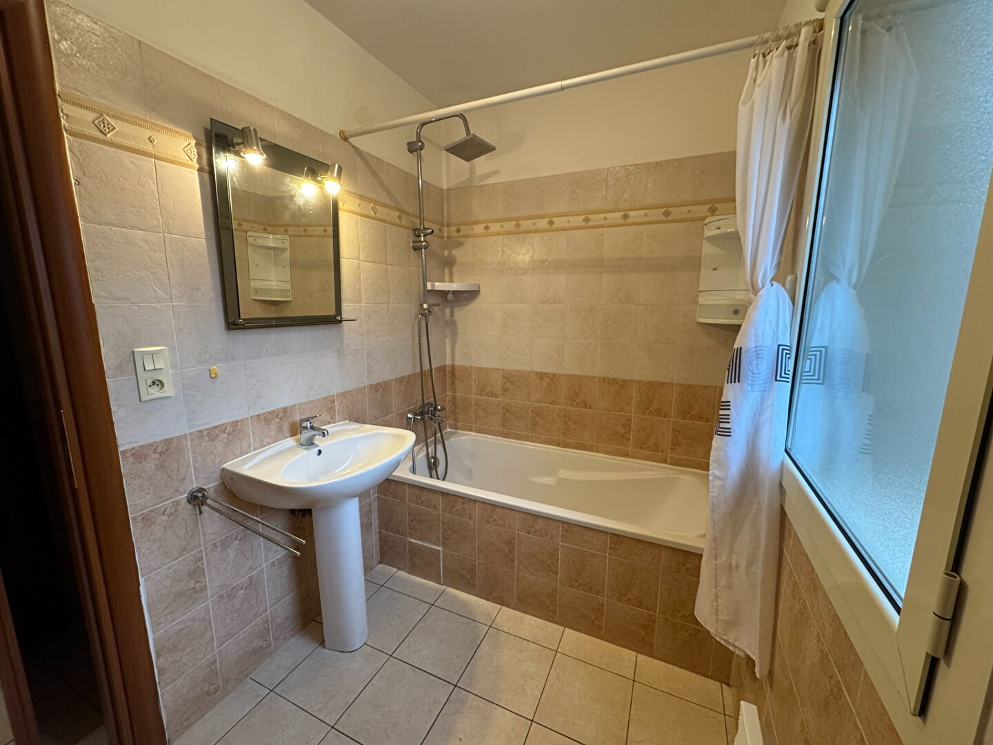 Appartement à louer, 41m², Penta-di-Casinca