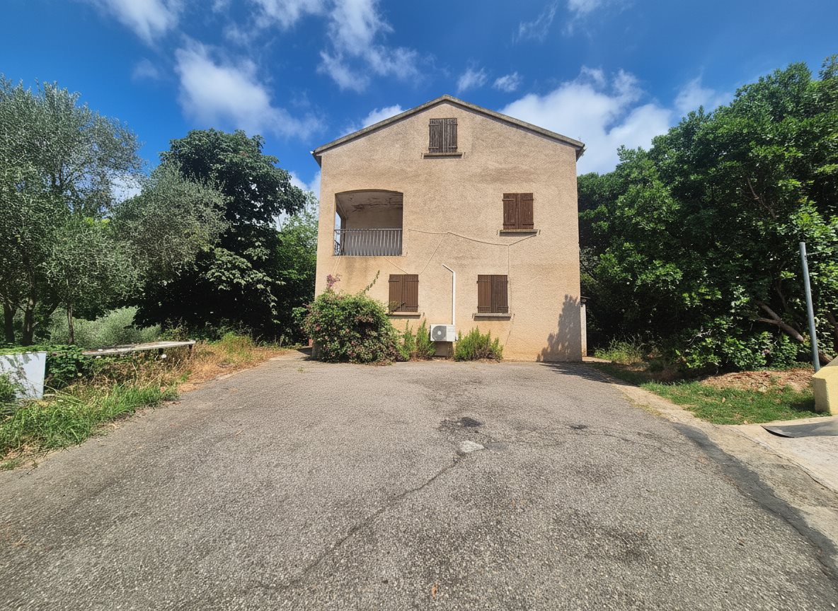 Maison à vendre, 232m², Vignale