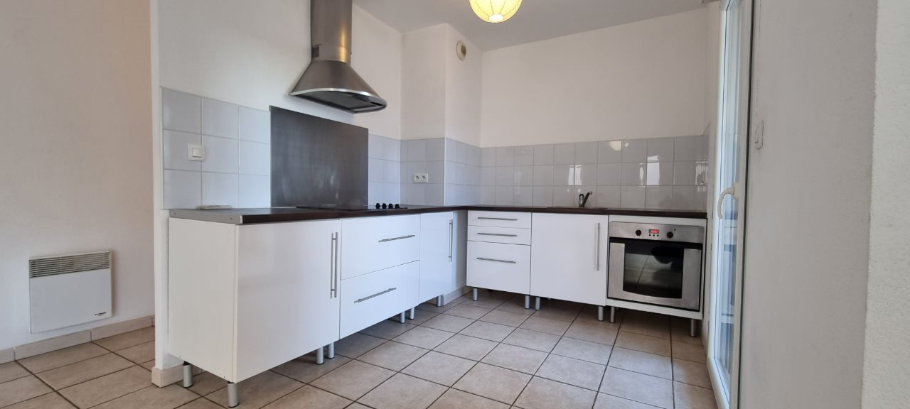 Appartement à louer, 70m², Lucciana