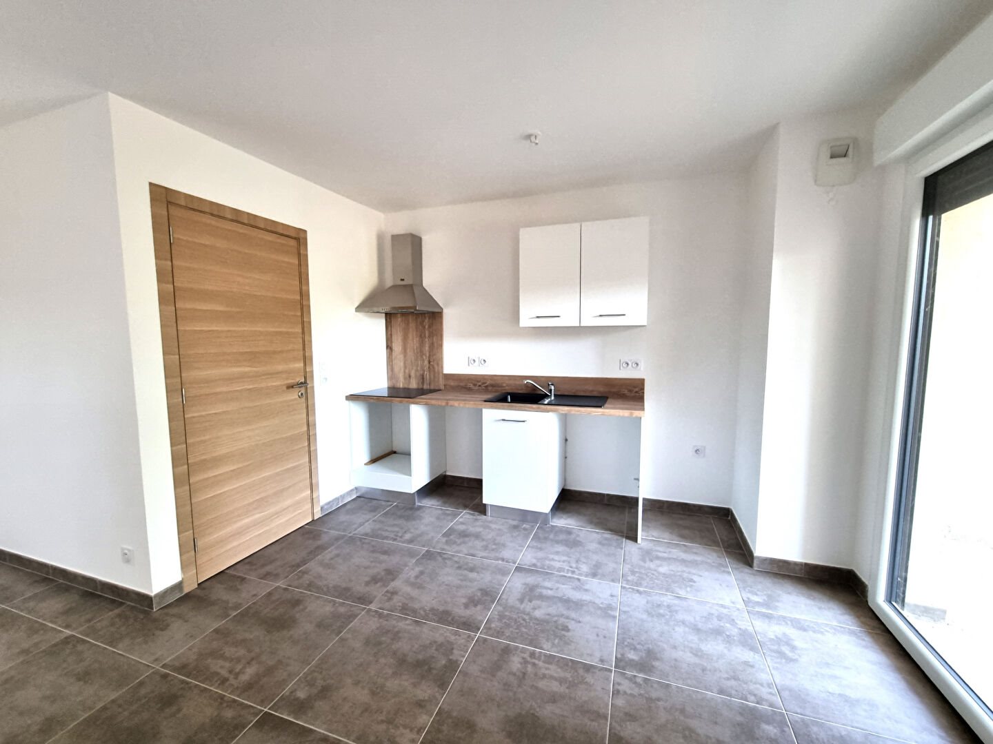 Appartement à louer, 81m², Vescovato