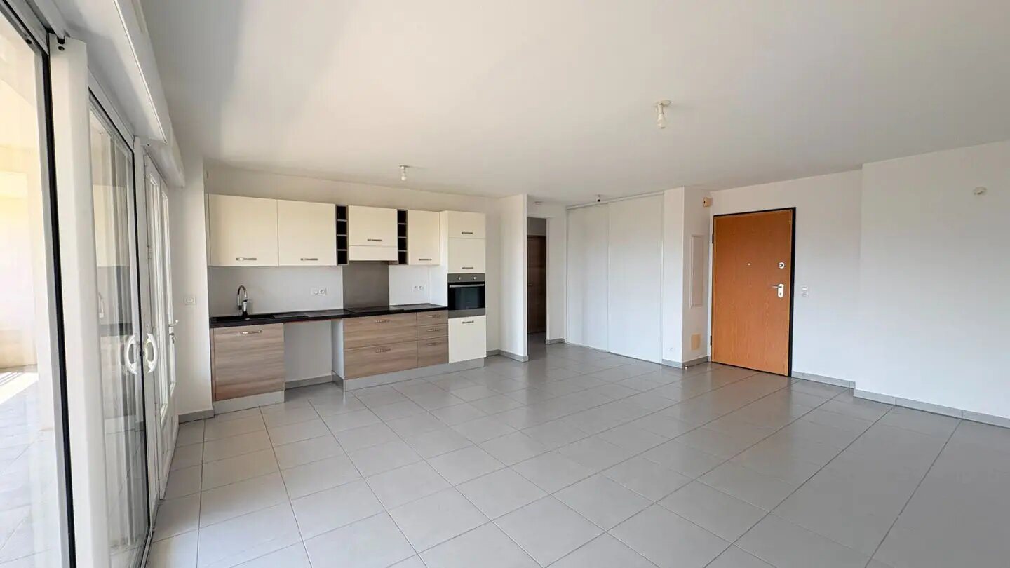 Appartement à louer, 71m², Borgo