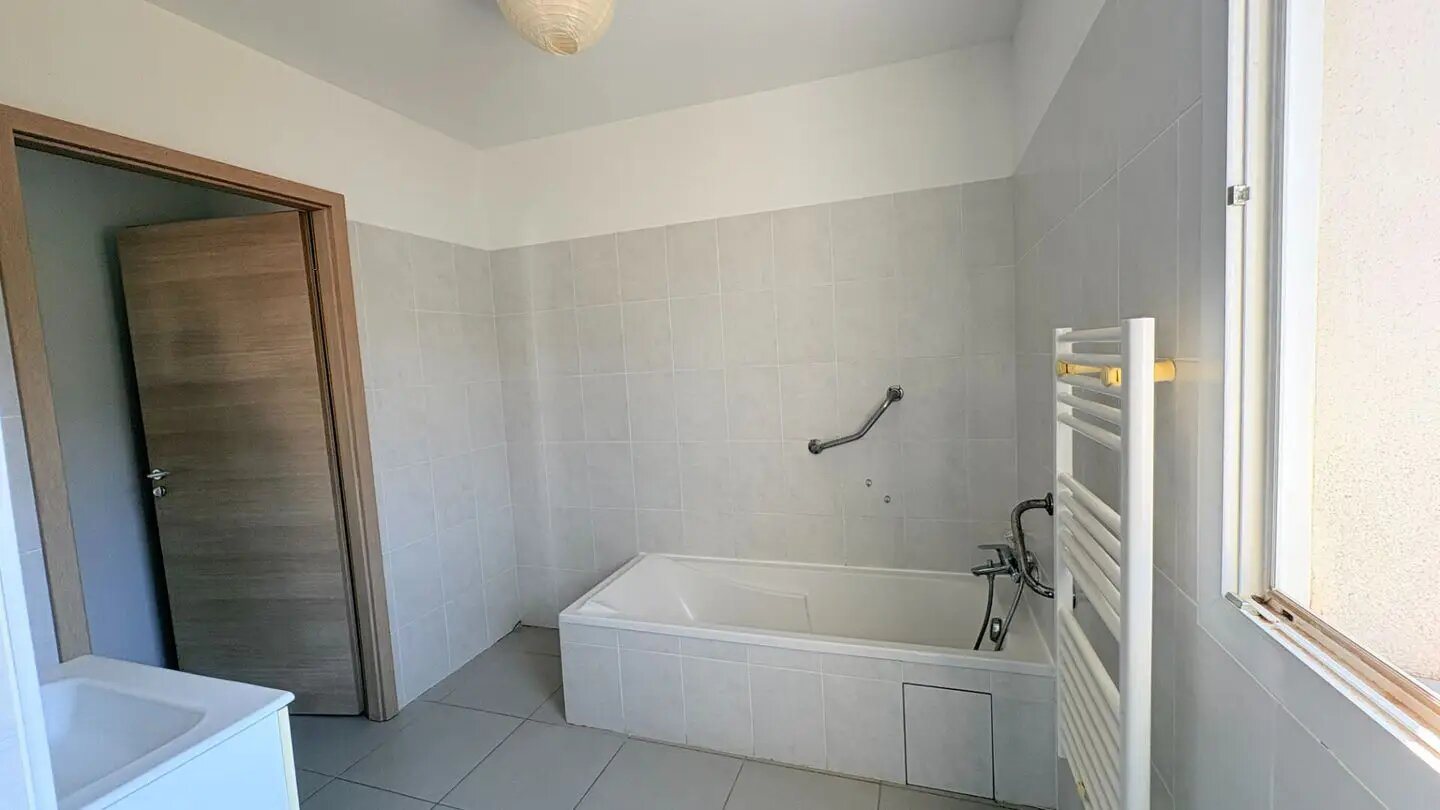 Appartement à louer, 71m², Borgo