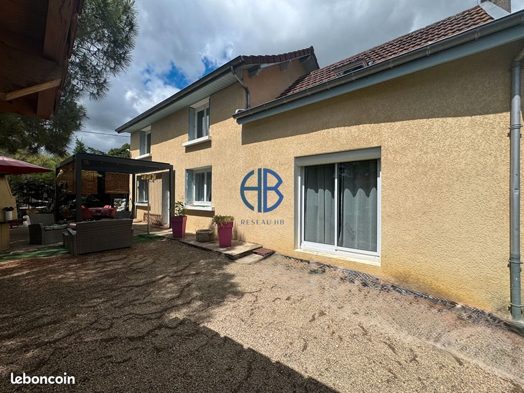 Maison à vendre, 109m², Saint-Baudille-de-la-Tour