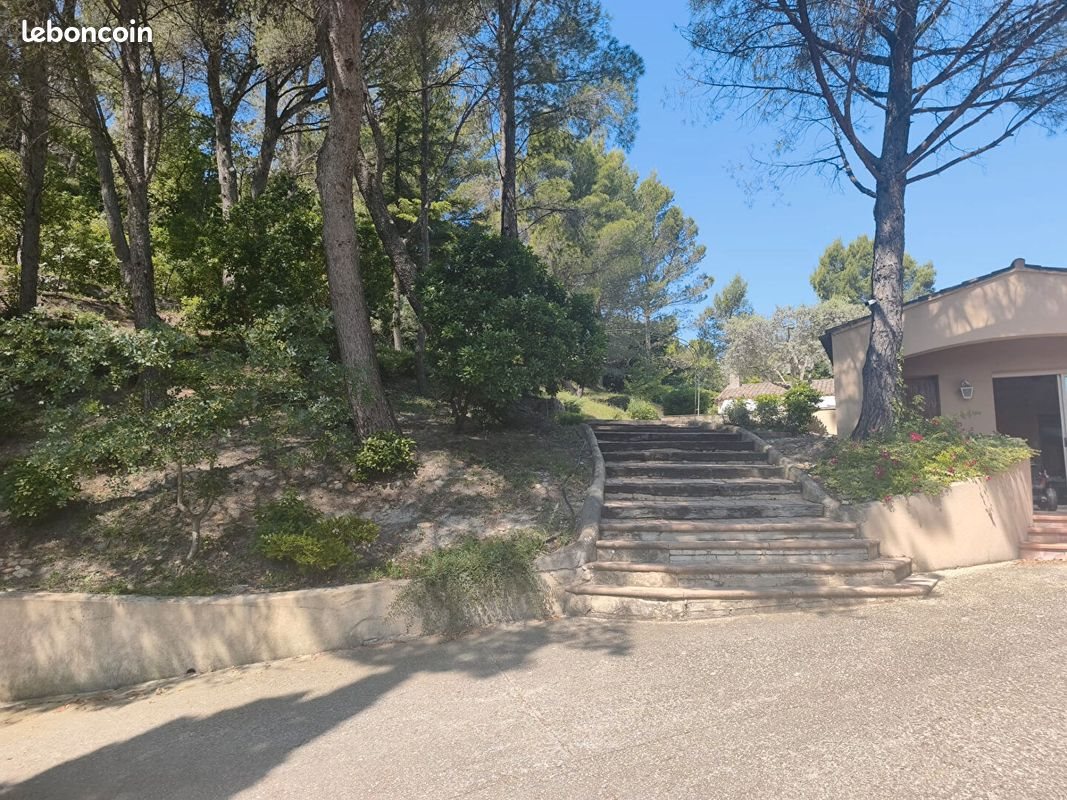 Maison à vendre, 327m², Saint-Saturnin-lès-Avignon