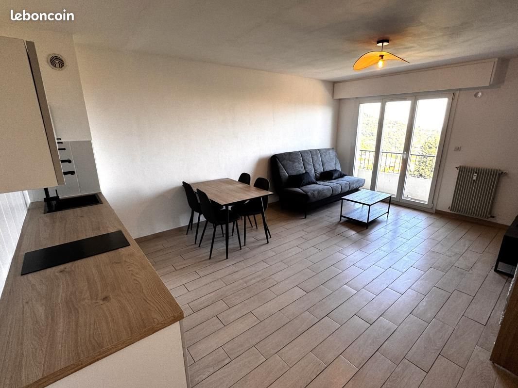 Appartement à louer, 29m², Grasse