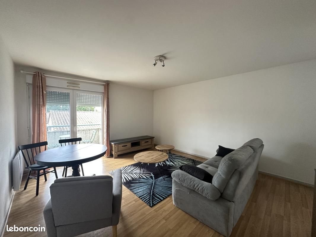 Appartement à louer, 48m², Castelginest