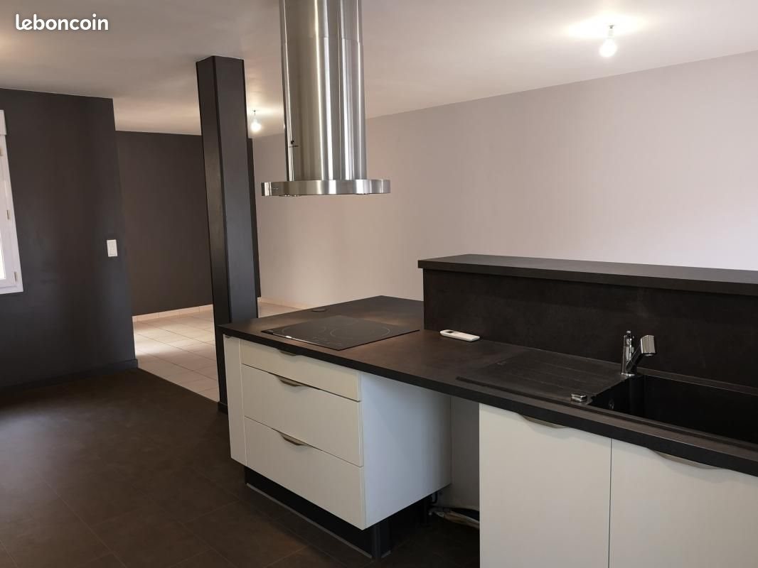 Appartement à louer, 70m², Bruguières