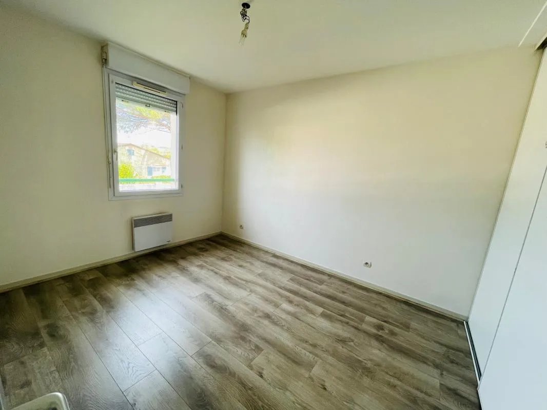 Appartement à louer, 79m², Bruguières