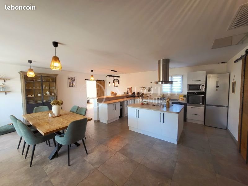 Maison à vendre, 137m², Le Thor