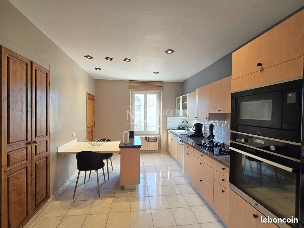 Maison à vendre, 399m², Apt