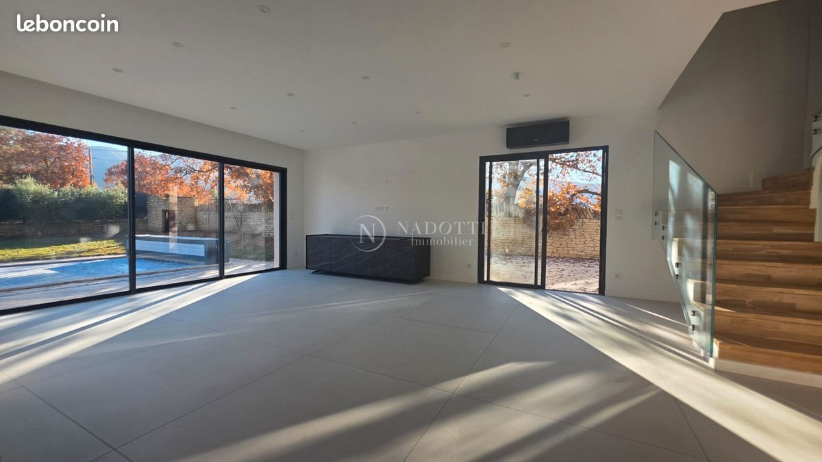 Maison à vendre, 160m², Oppède