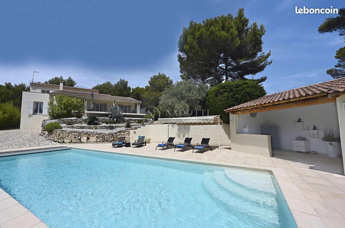 Maison à vendre, 240m², L'Isle-sur-la-Sorgue