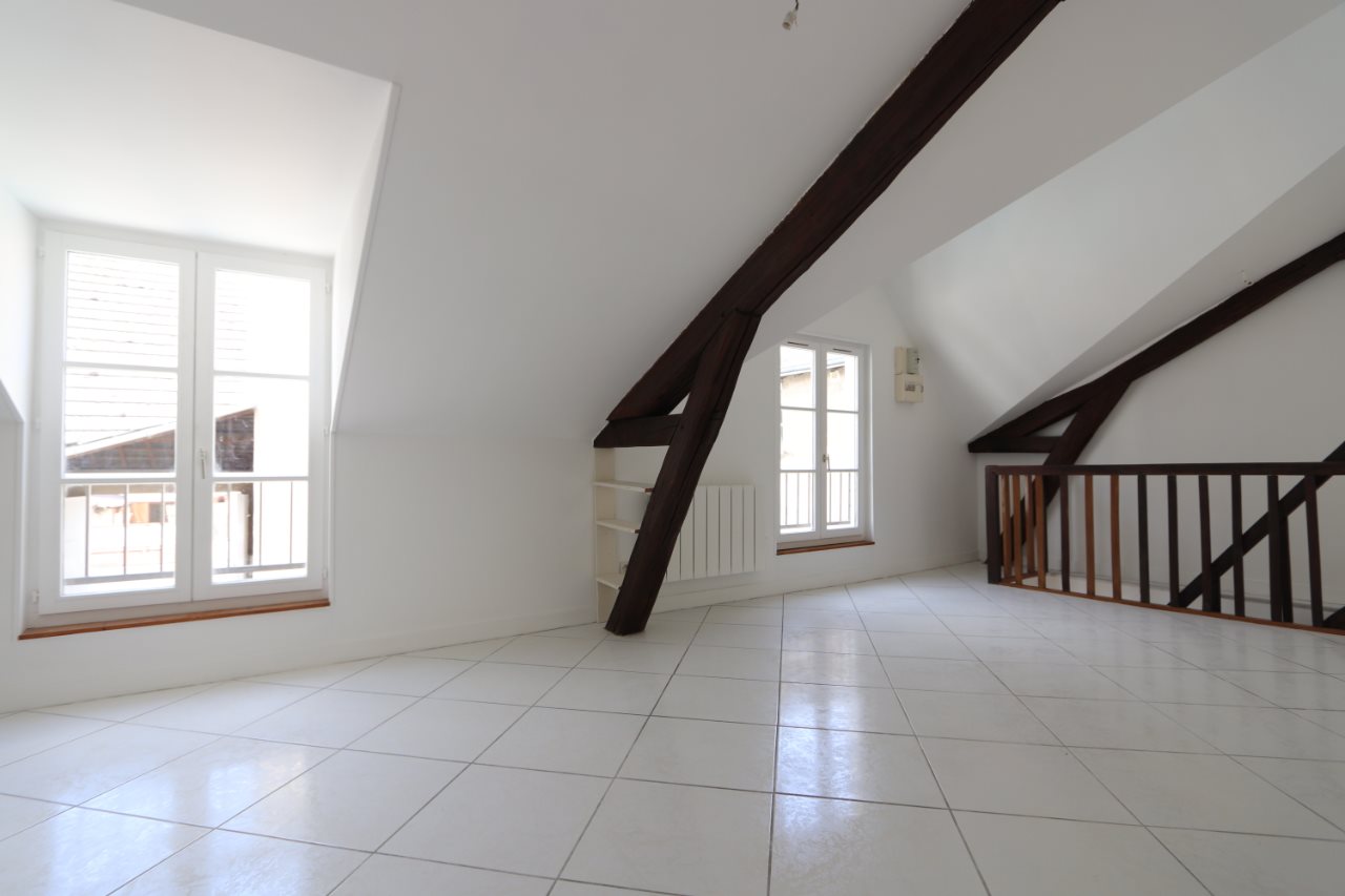 Appartement à louer, 28m², Orléans