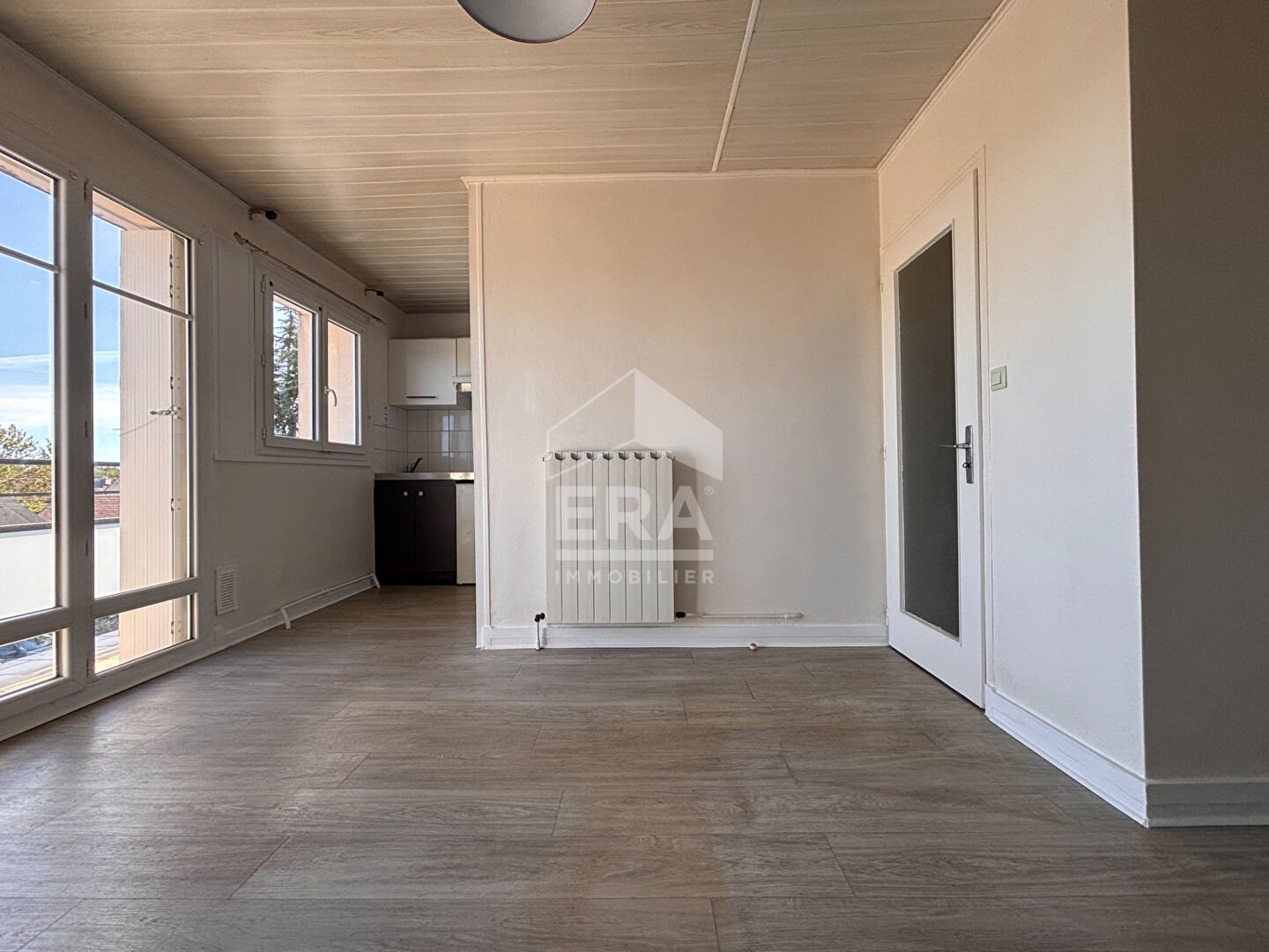 Appartement à louer, 27m², Saint-Pryvé-Saint-Mesmin