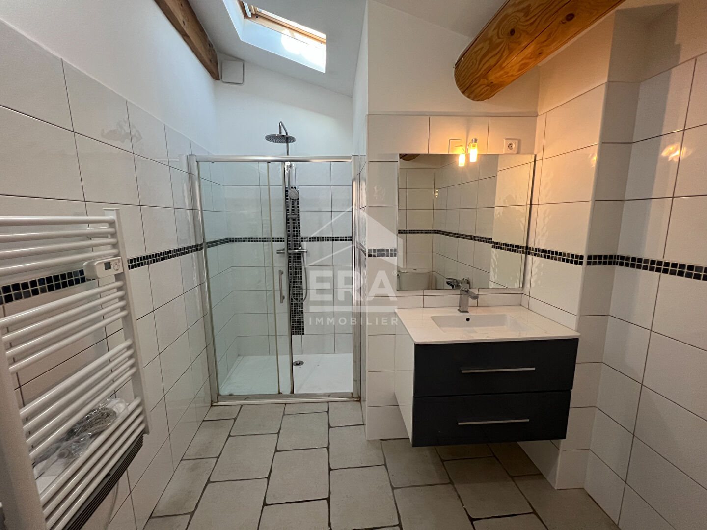 Appartement à louer, 64m², Camaret-sur-Aigues