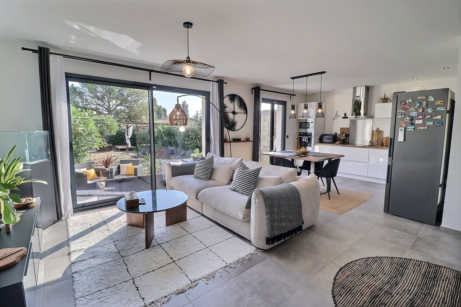Maison à vendre, 85m², Entraigues-sur-la-Sorgue