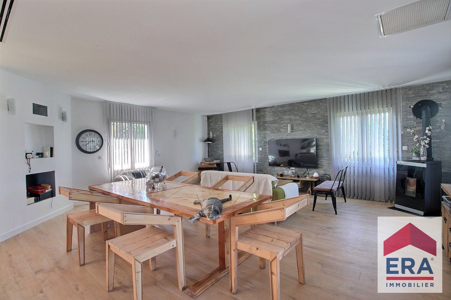 Maison à vendre, 136m², Sainte-Cécile-les-Vignes