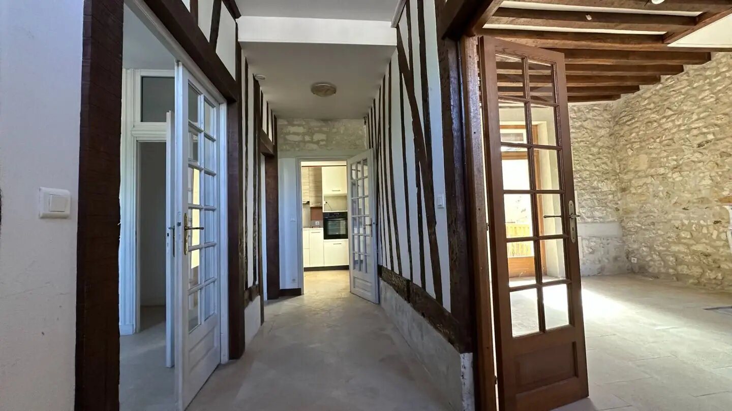 Maison à louer, 210m², Compiègne