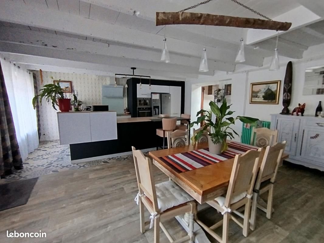 Maison à vendre, 185m², Commana