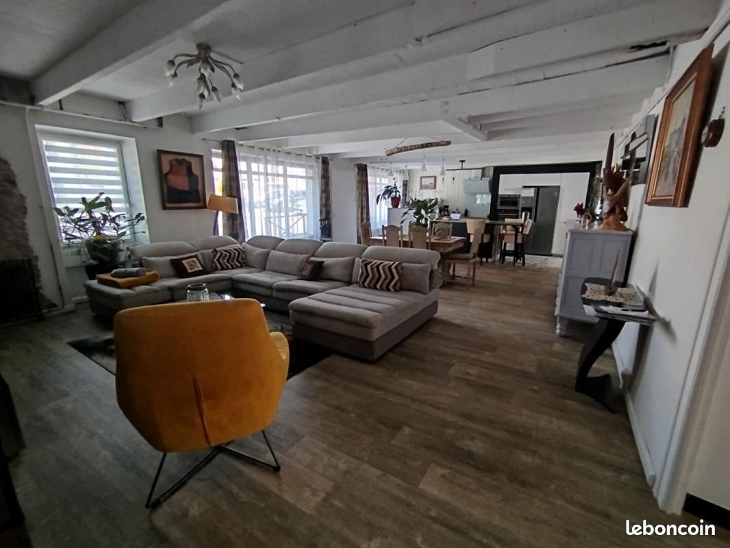 Maison à vendre, 185m², Commana