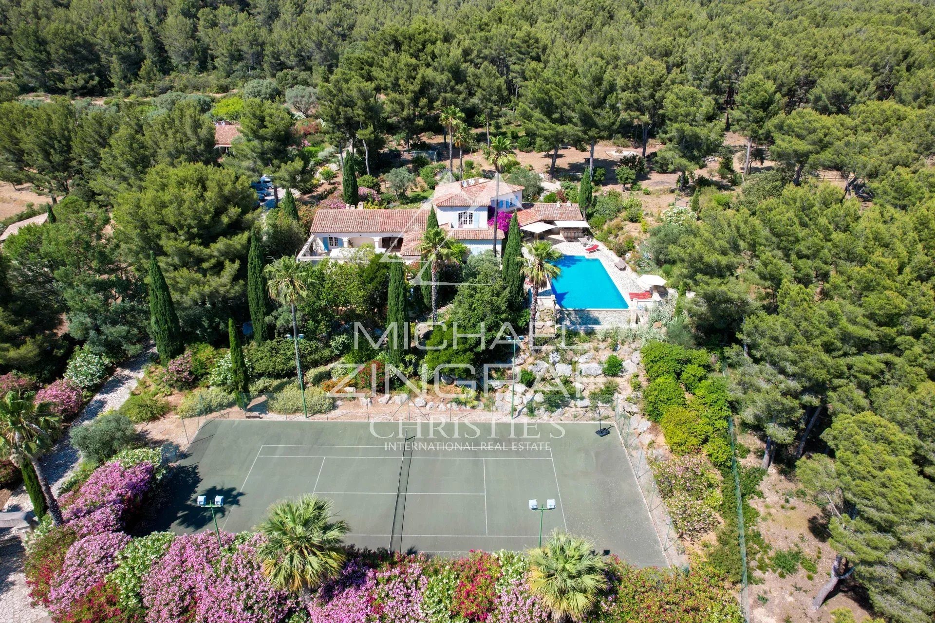 Maison à vendre, 380m², Saint-Cyr-sur-Mer