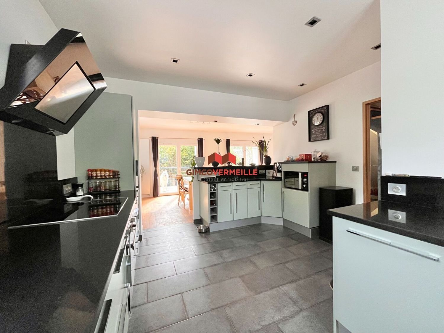Maison à vendre, 200m², La Celle-Saint-Cloud