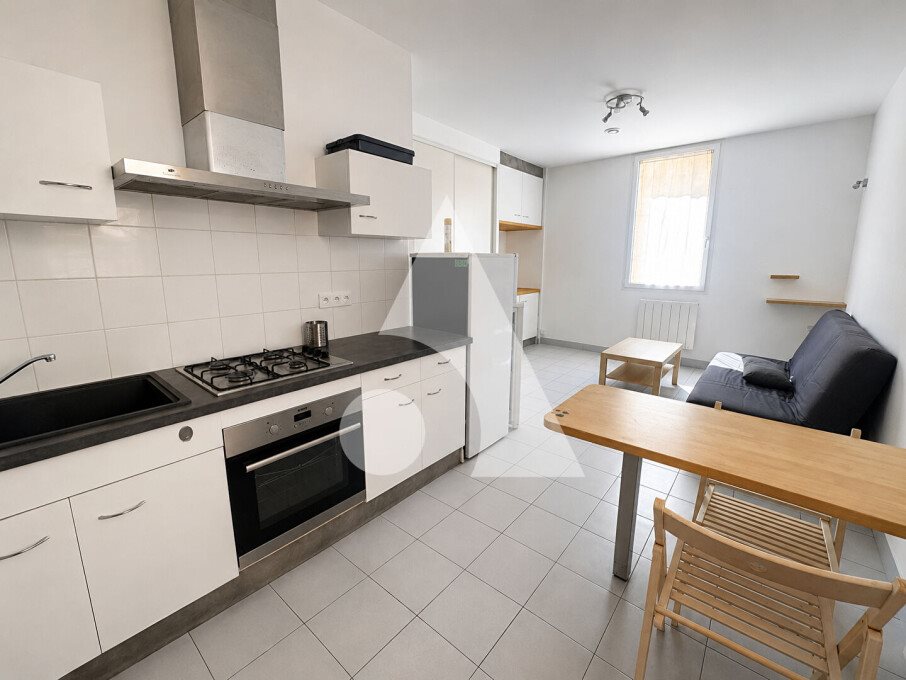 Appartement à louer, 25m², Lunel
