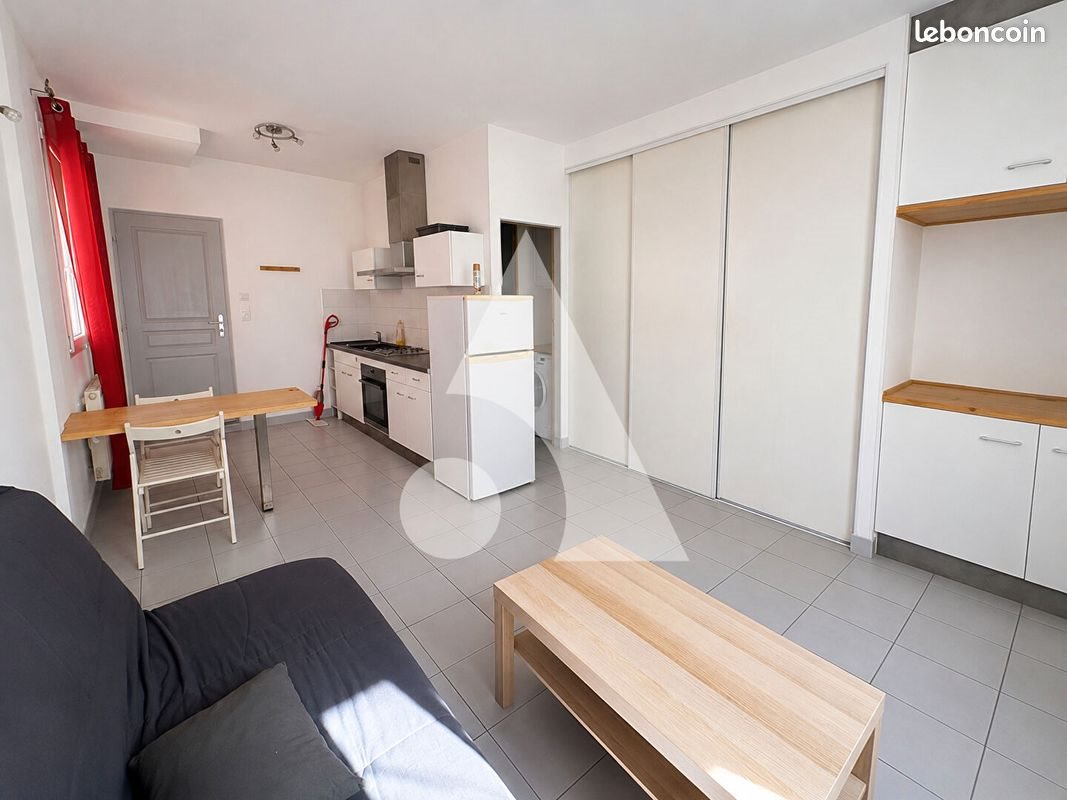 Appartement à louer, 25m², Lunel