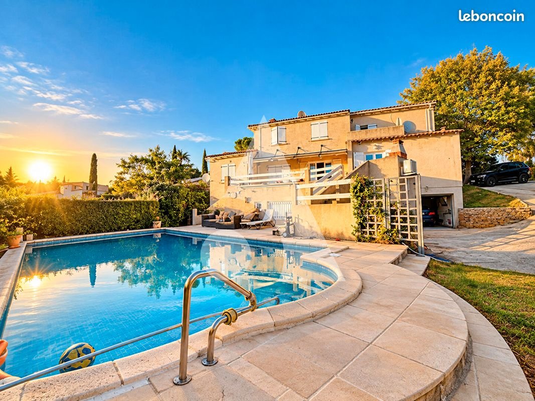 Maison à louer, 213m², Saint-Clément-de-Rivière