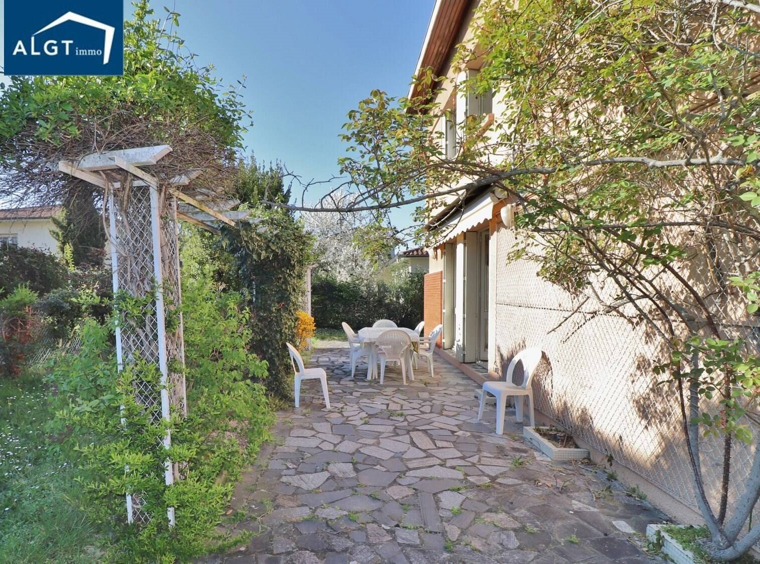 Maison à vendre, 180m², Brettes