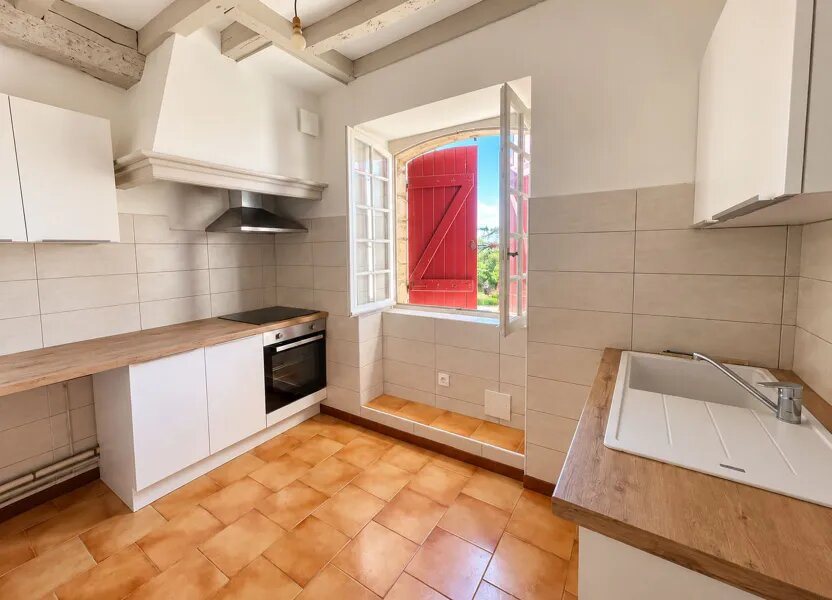 Appartement à louer, 91m², Bardos