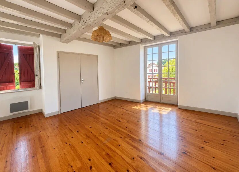 Appartement à louer, 91m², Bardos