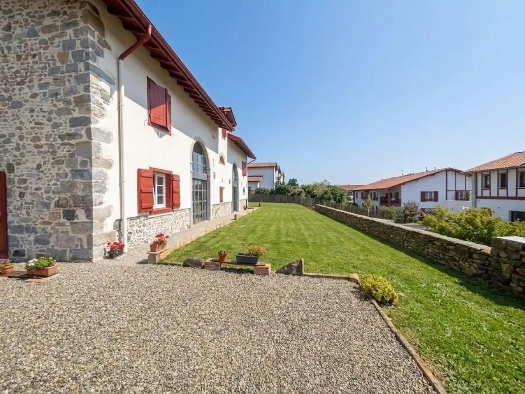 Maison à louer, 94m², Larressore