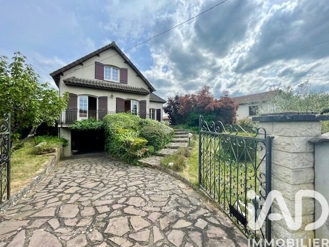 Maison à vendre, 141m², Gençay