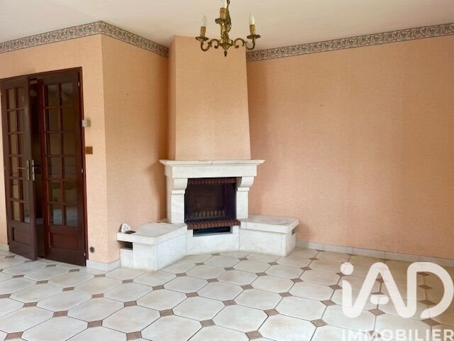 Maison à vendre, 141m², Gençay
