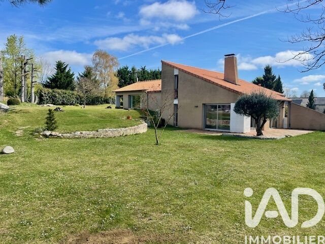Maison à vendre, 226m², Saint-Genest-d'Ambière