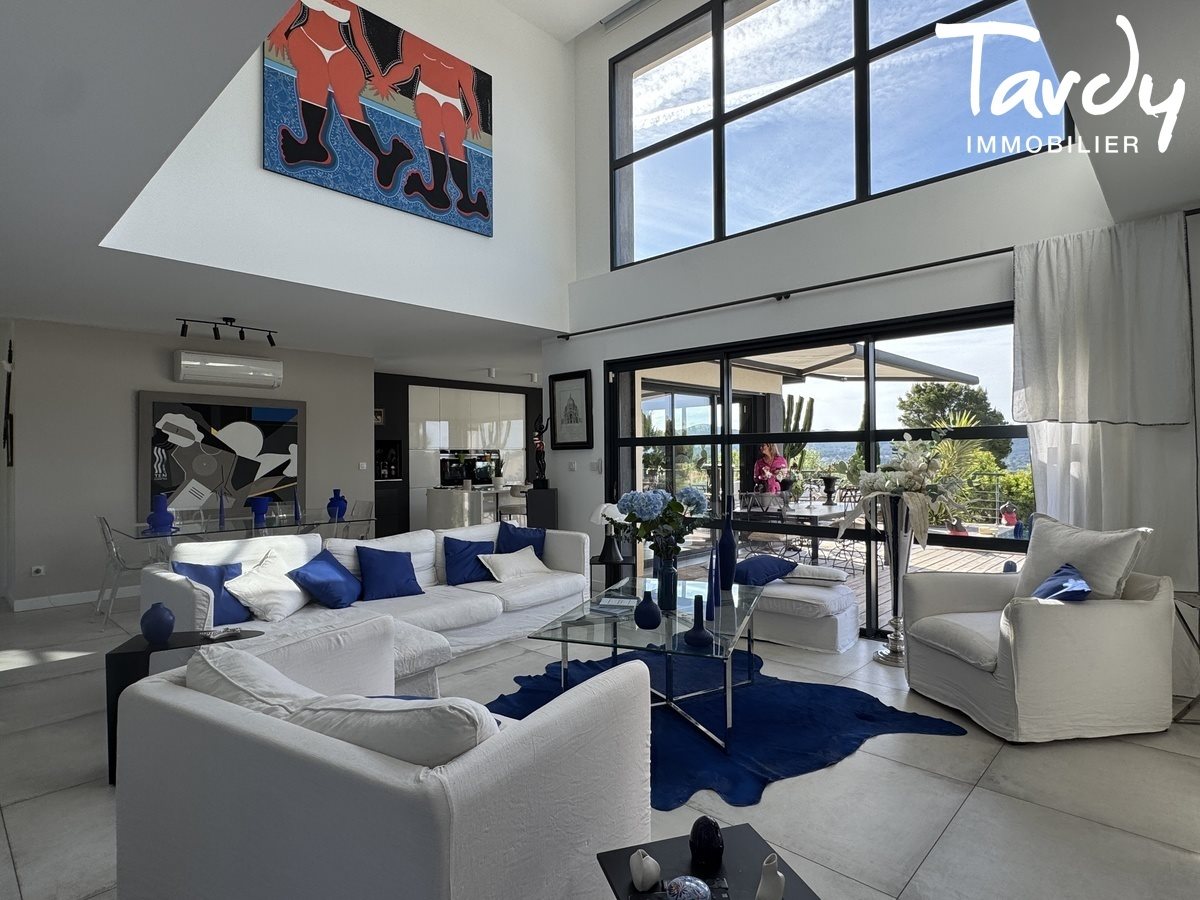Maison à vendre, 175m², Saint-Cyr-sur-Mer