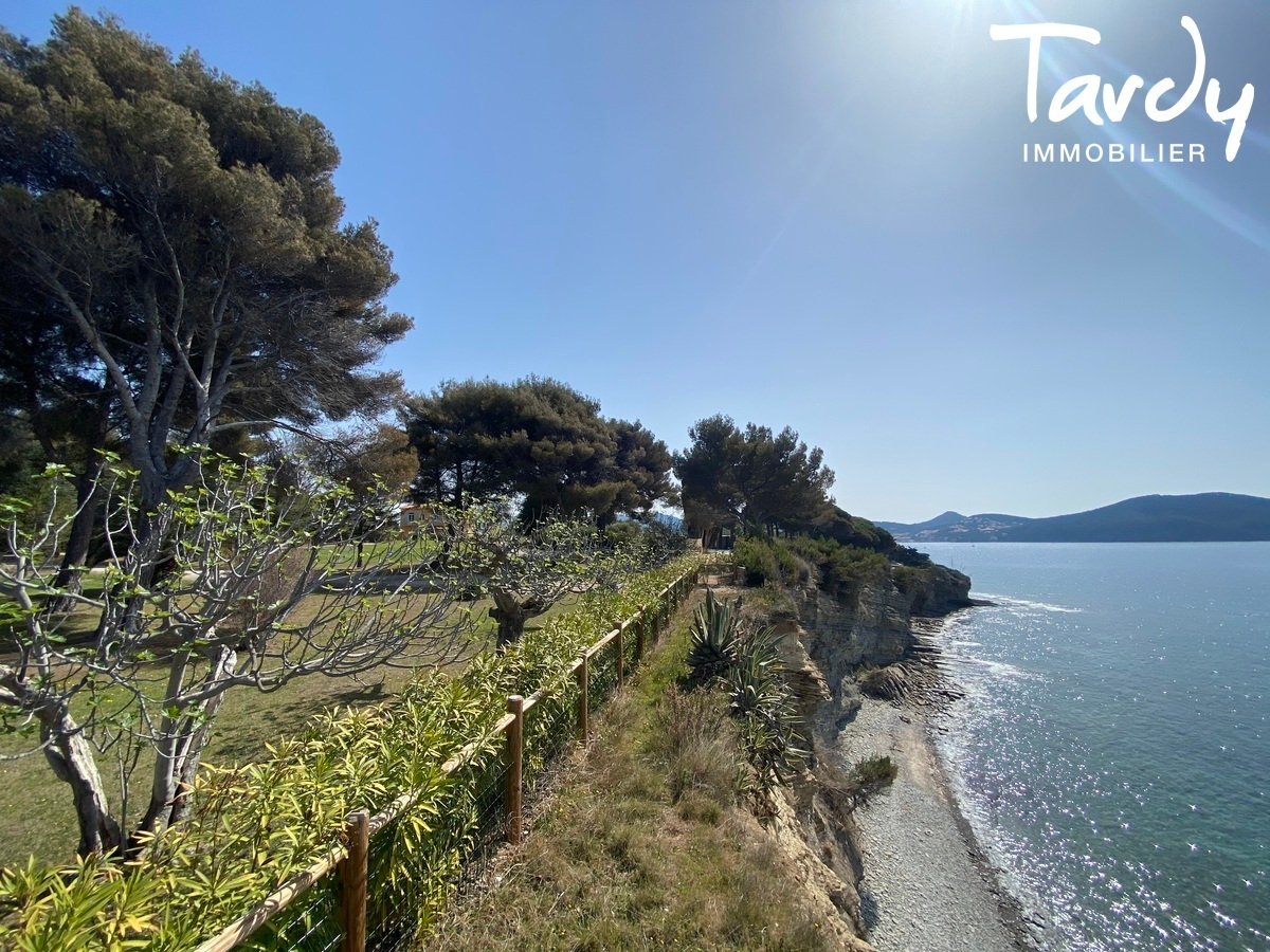 Maison à vendre, 400m², Saint-Cyr-sur-Mer