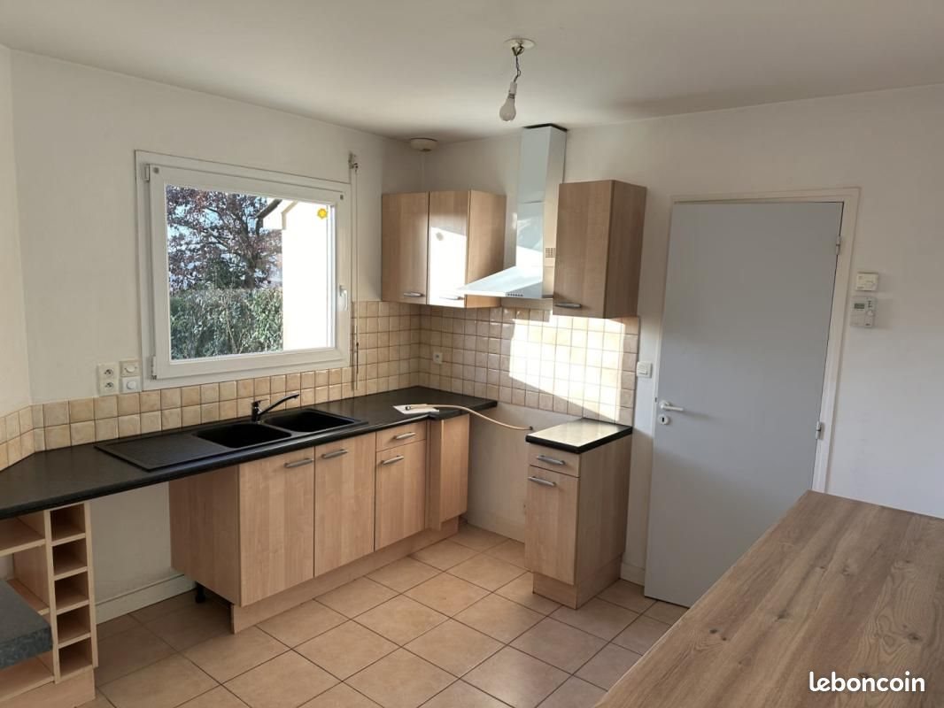 Maison à vendre, 118m², Saint-Aubin-du-Cormier