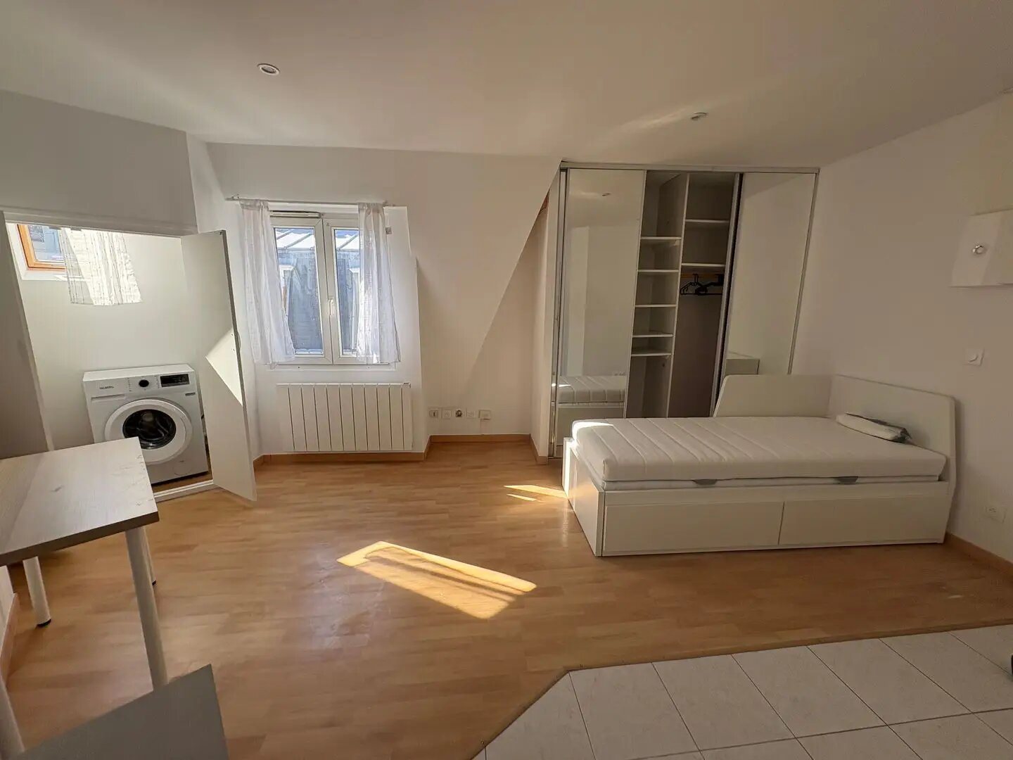 Appartement à louer, 25m², Paris 18ème