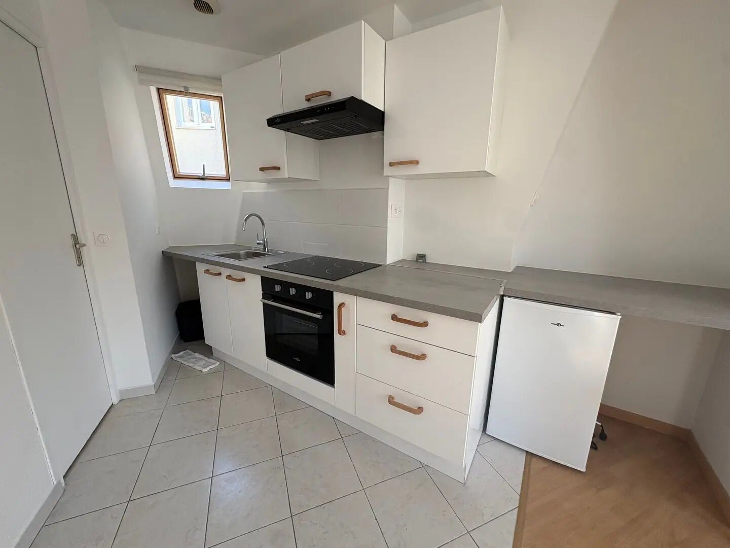 Appartement à louer, 25m², Paris 18ème