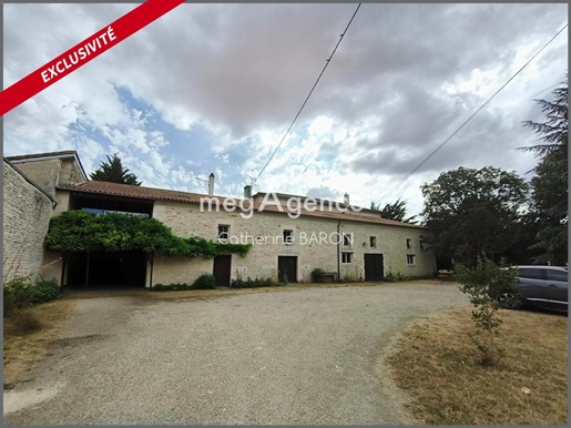 Maison 10 pièces 450 m² · à Plaine-d'Argenson · 450 m² · 625 000 €